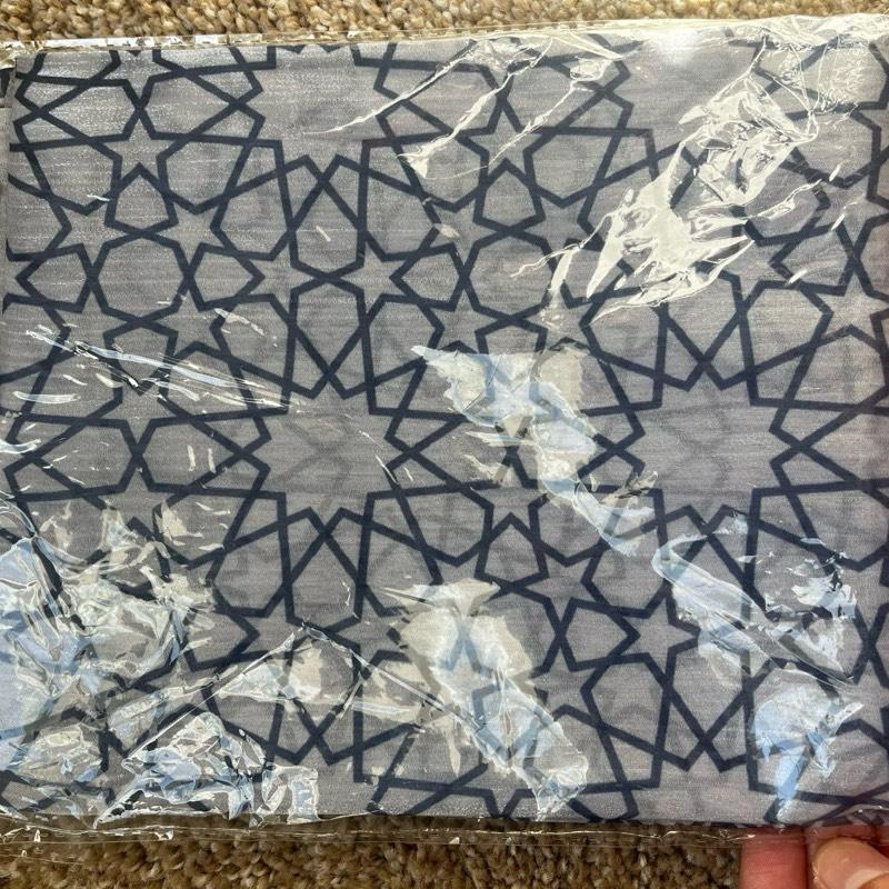 Shimmering Printed Shawl Hijab for Ramadan Eid - Elegant Design with Colorful Patterns, Lightweight Women's Hijab, Easy to Wear and Wash
