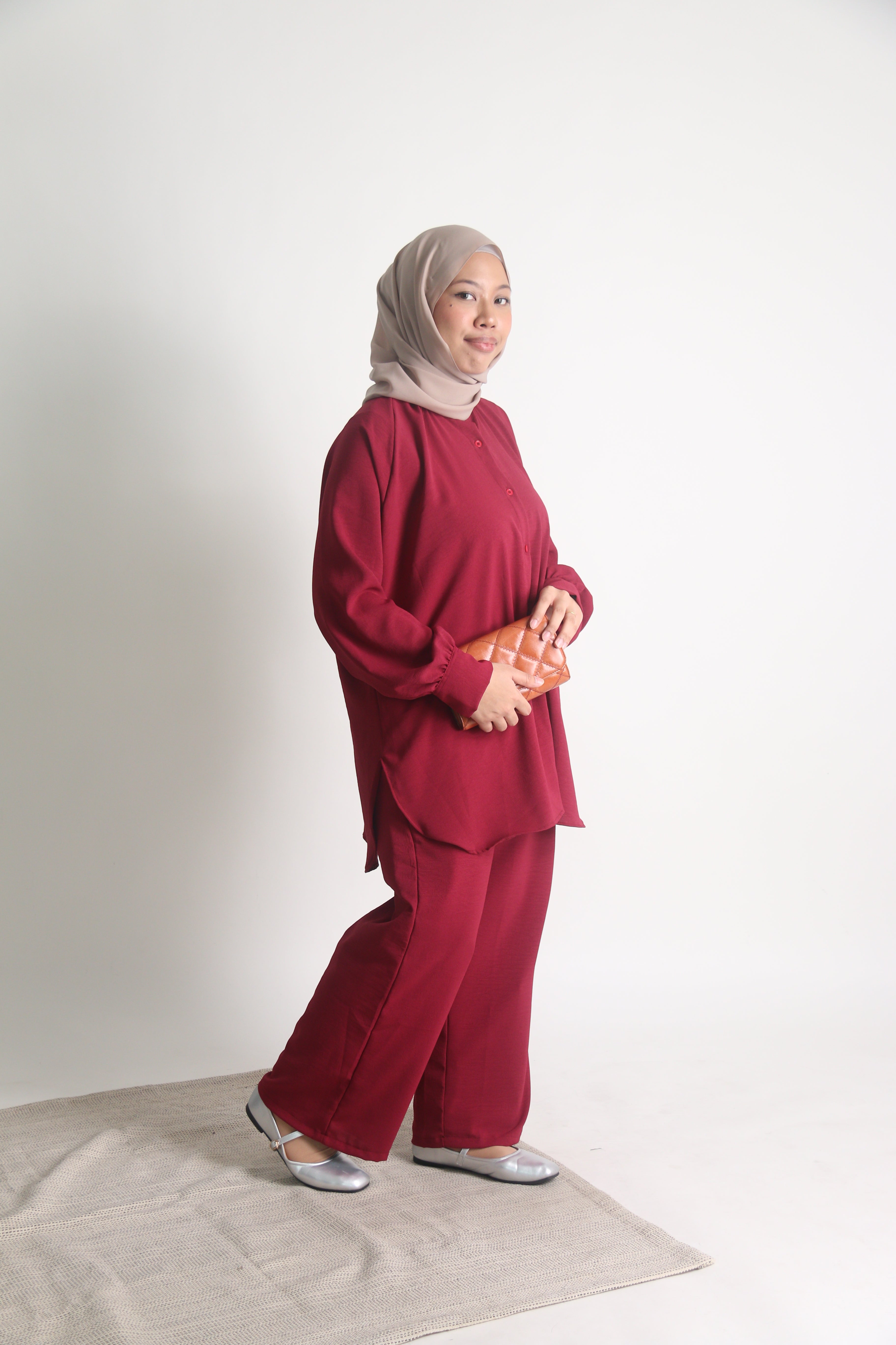 Women's Ironless 2 Pieces Outfit Set (Red)