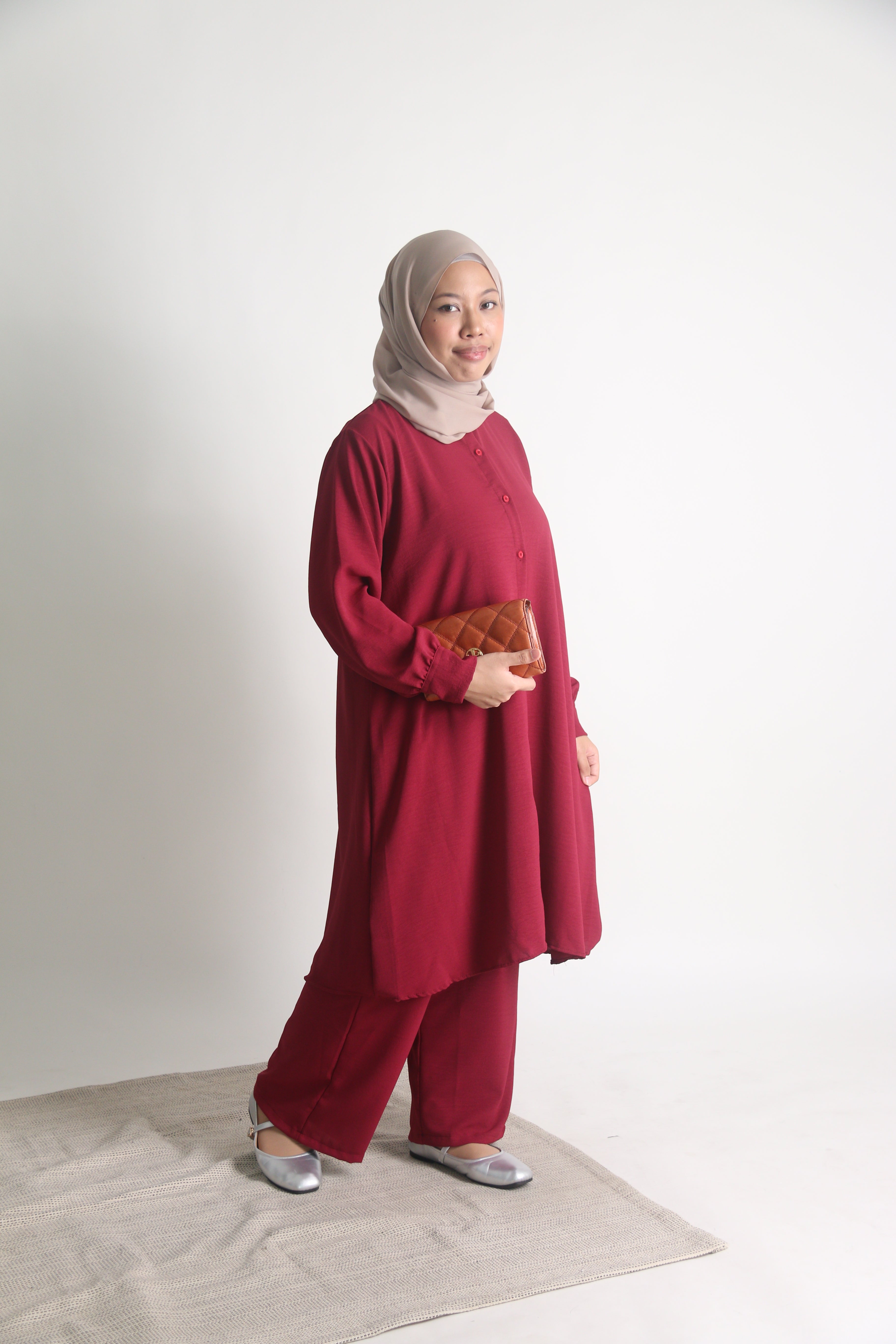 Women's Ironless 2 Pieces Outfit Long Set (Red)
