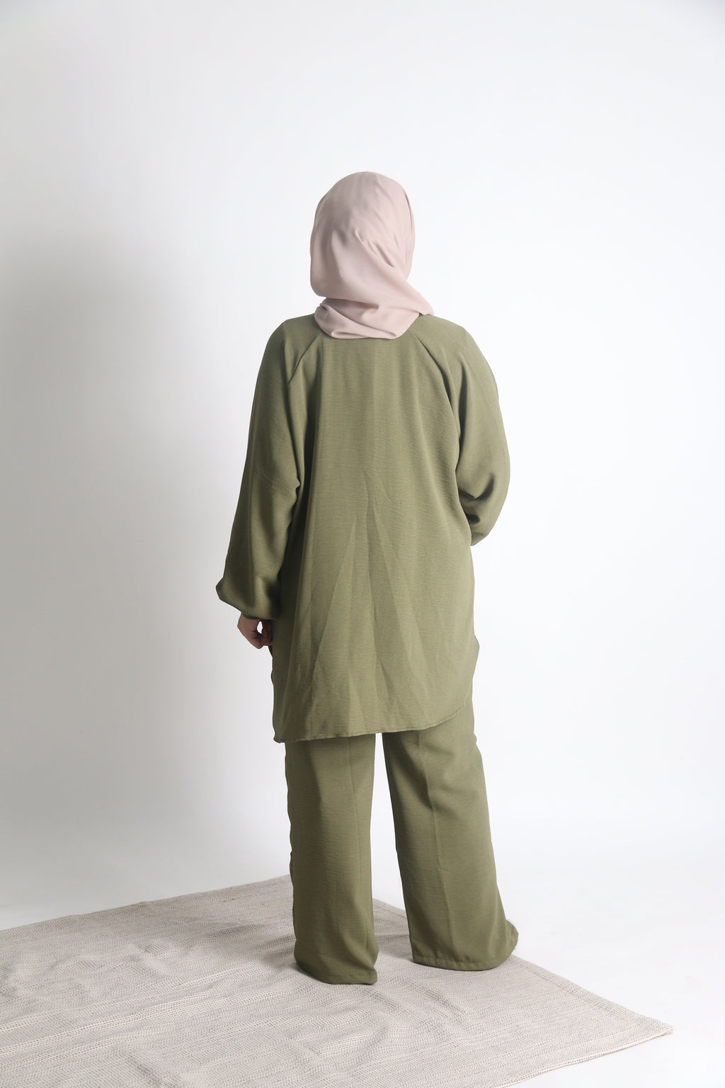 Women's Ironless 2 Pieces Outfit Set (Olive Green)
