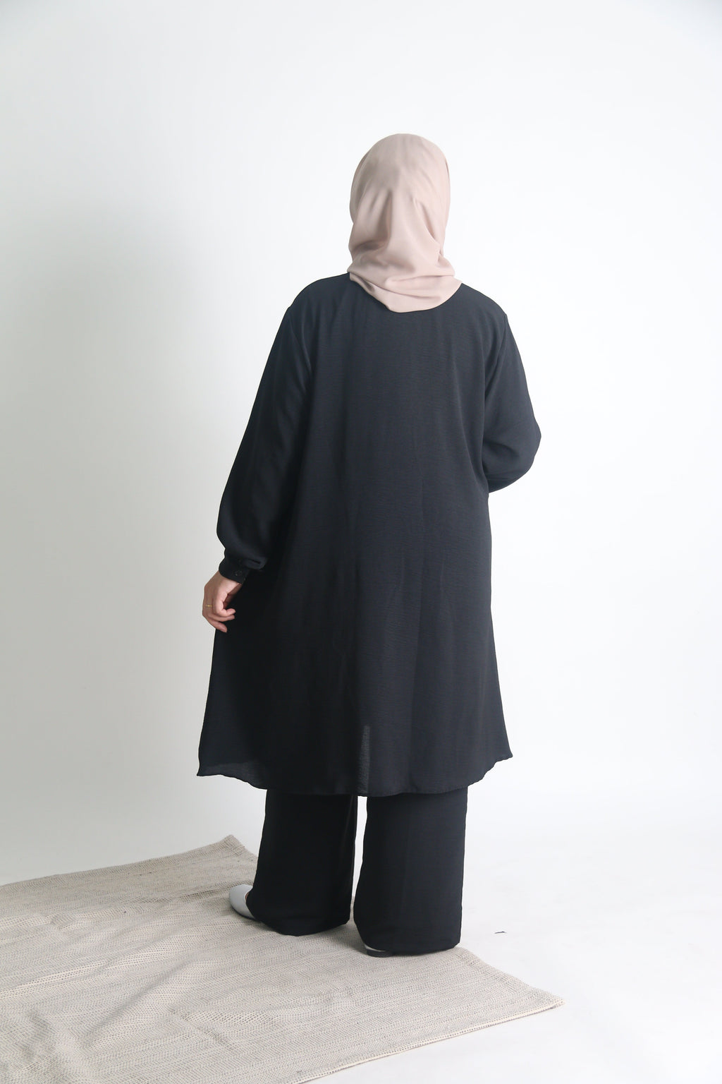 Women's Ironless 2 Pieces Outfit Long Set (Black)