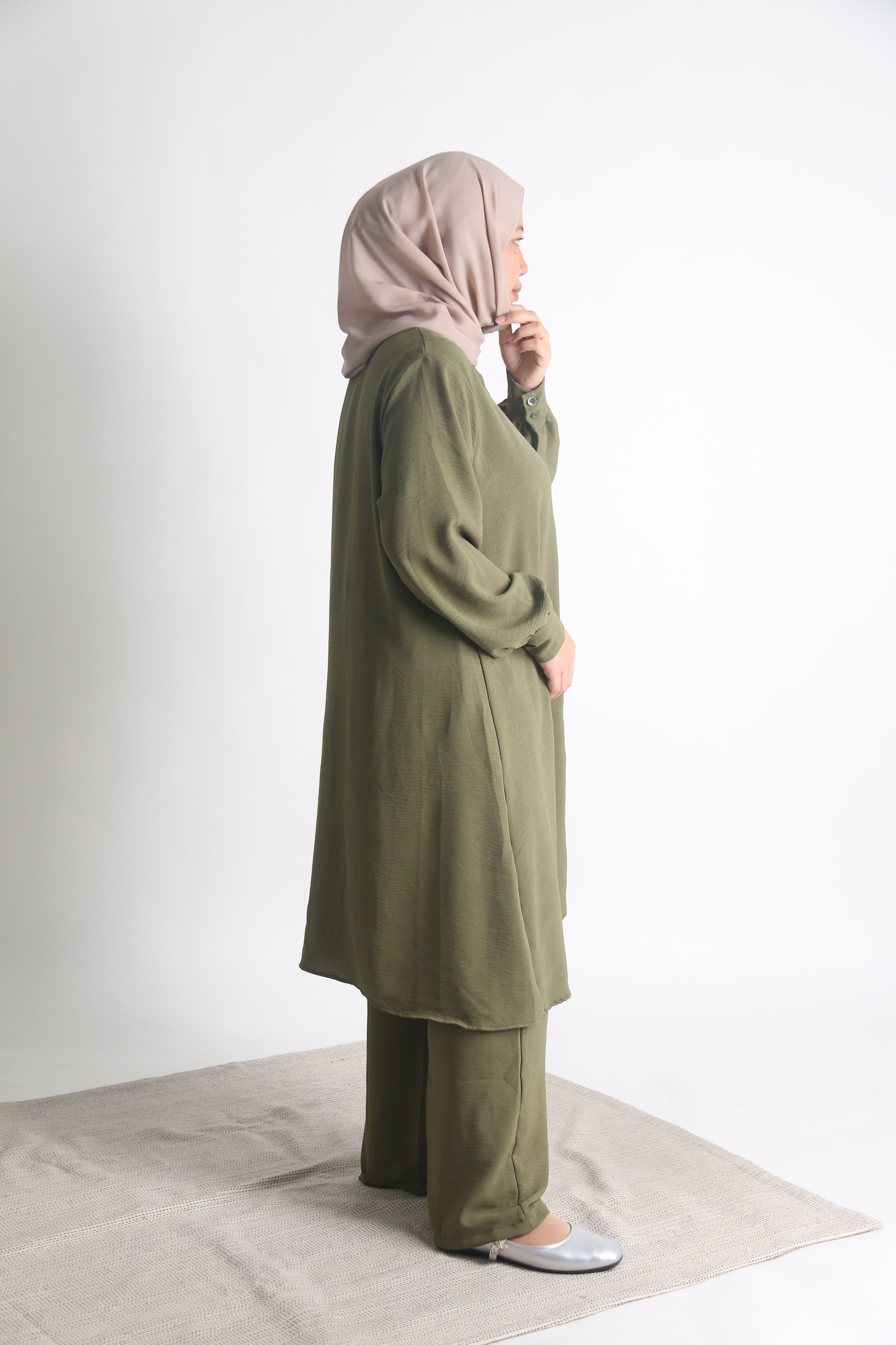 Women's Ironless 2 Pieces Outfit Long Set (Olive Green)