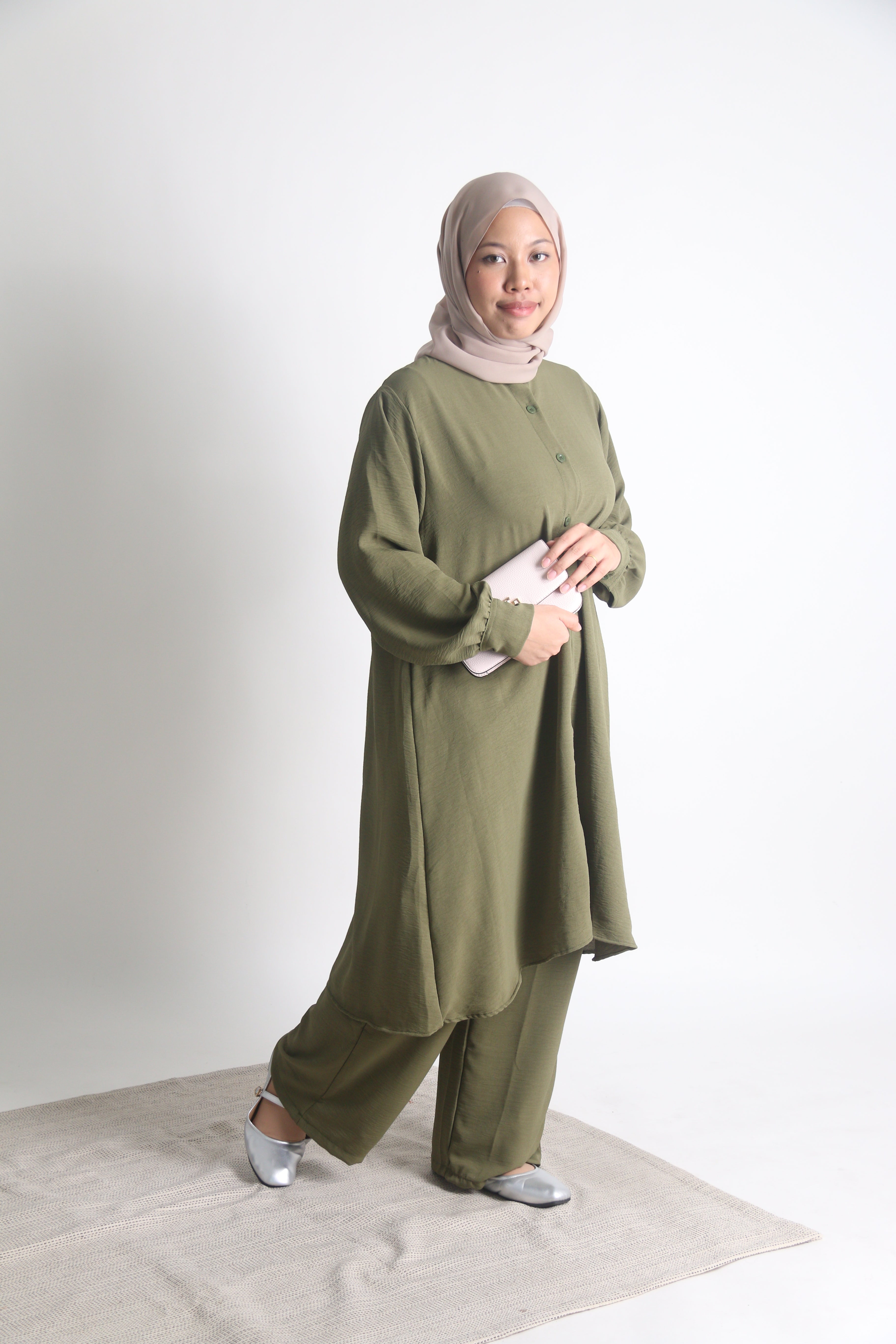 Women's Ironless 2 Pieces Outfit Long Set (Olive Green)