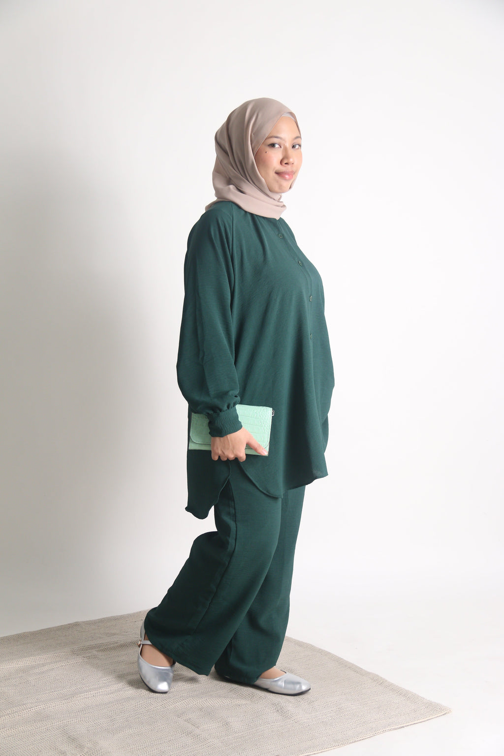Women's Ironless 2 Pieces Outfit Set (Dark Green)