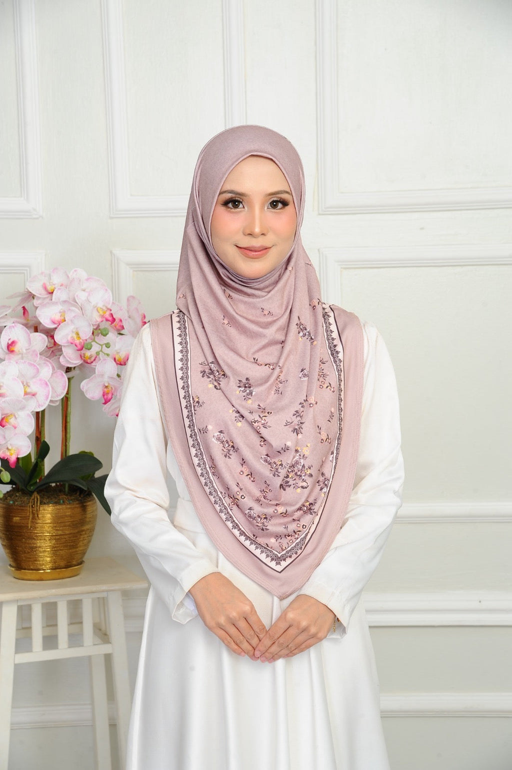 Instant Hijab V Shape Floral Ironless Hijab Printed