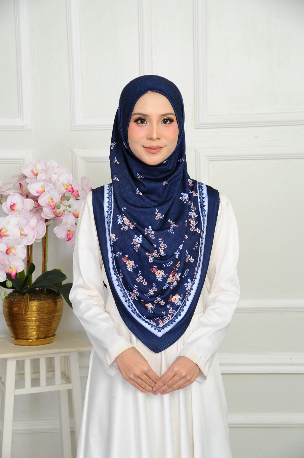 Instant Hijab V Shape Floral Ironless Hijab Printed