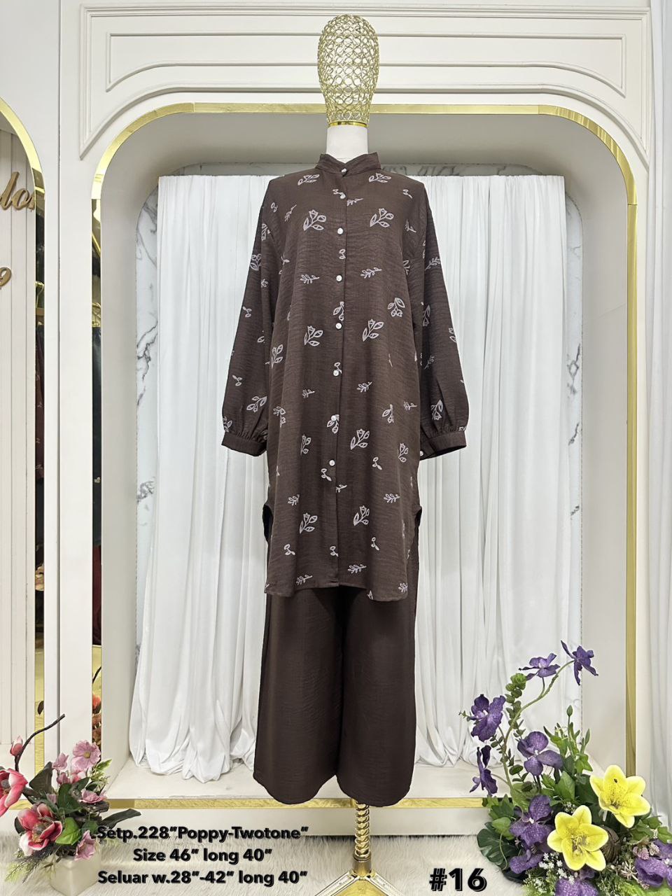 2 Pieces Set Blouse and Pants with floral design