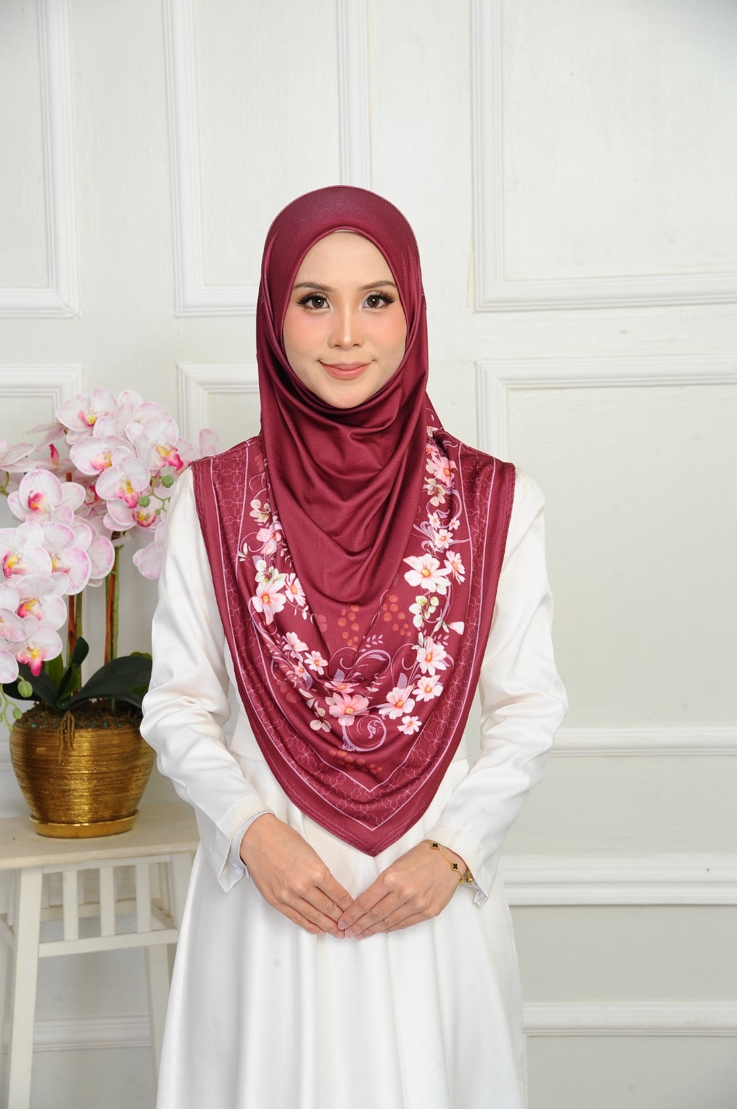 Lamira Instant Floral V Shape