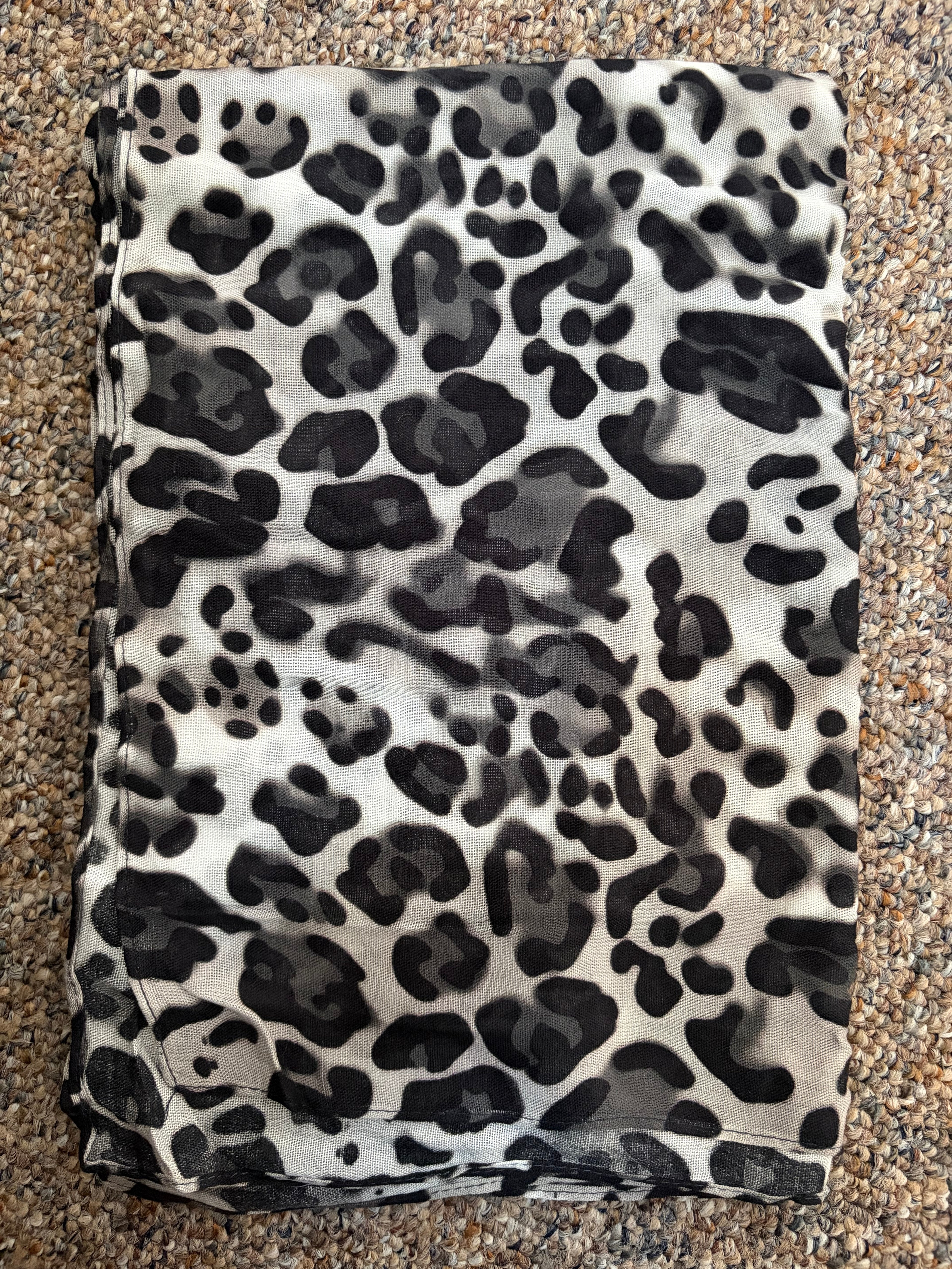 Modal Hijab Leopard Print