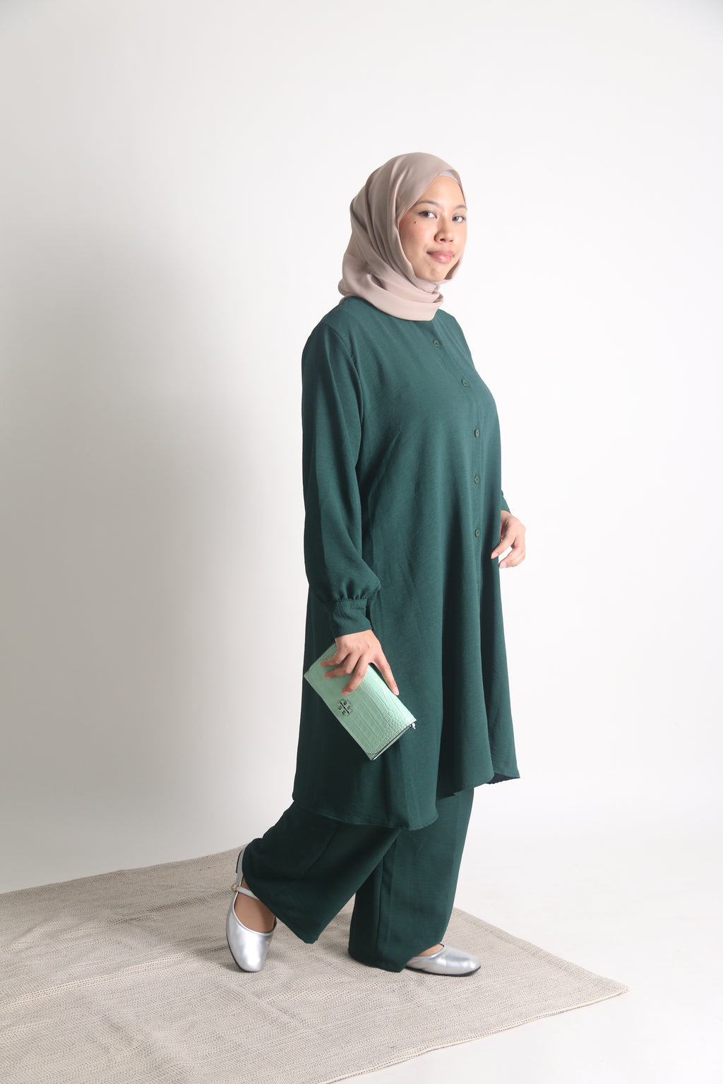 Women's Ironless 2 Pieces Outfit Long Set (Dark Green)