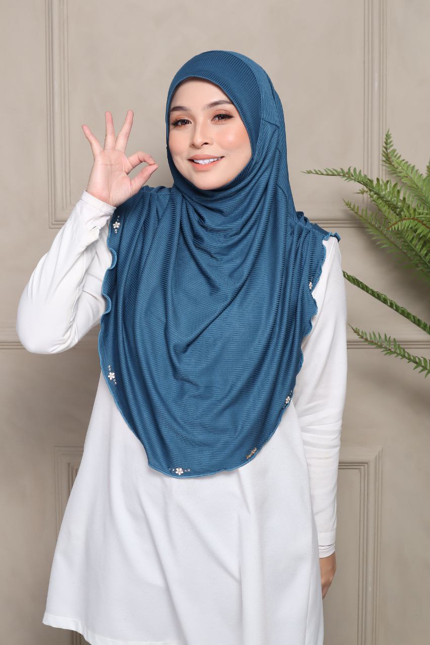 Instant Hijab Cotton Ribbed Dalila with cute floral at side