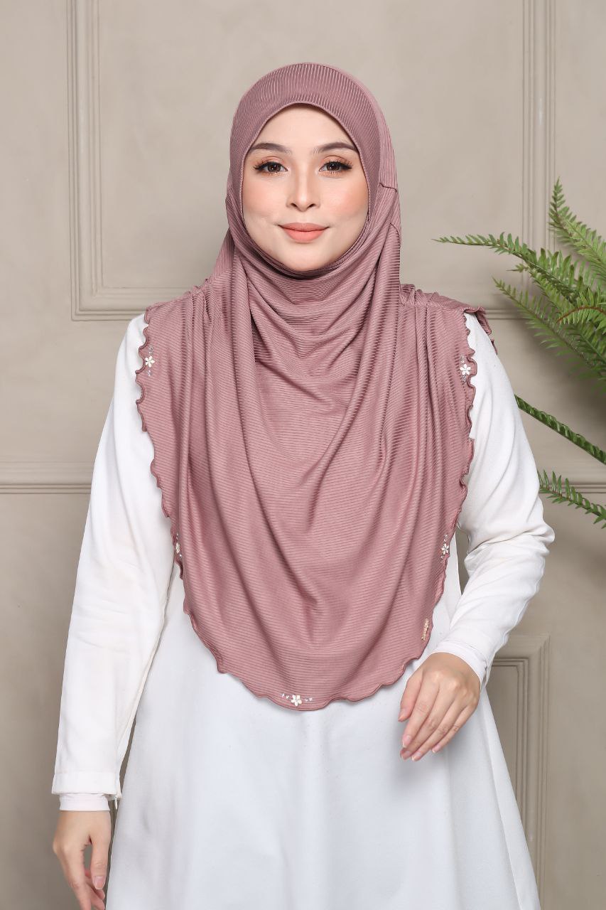 Instant Hijab Cotton Ribbed Dalila with cute floral at side