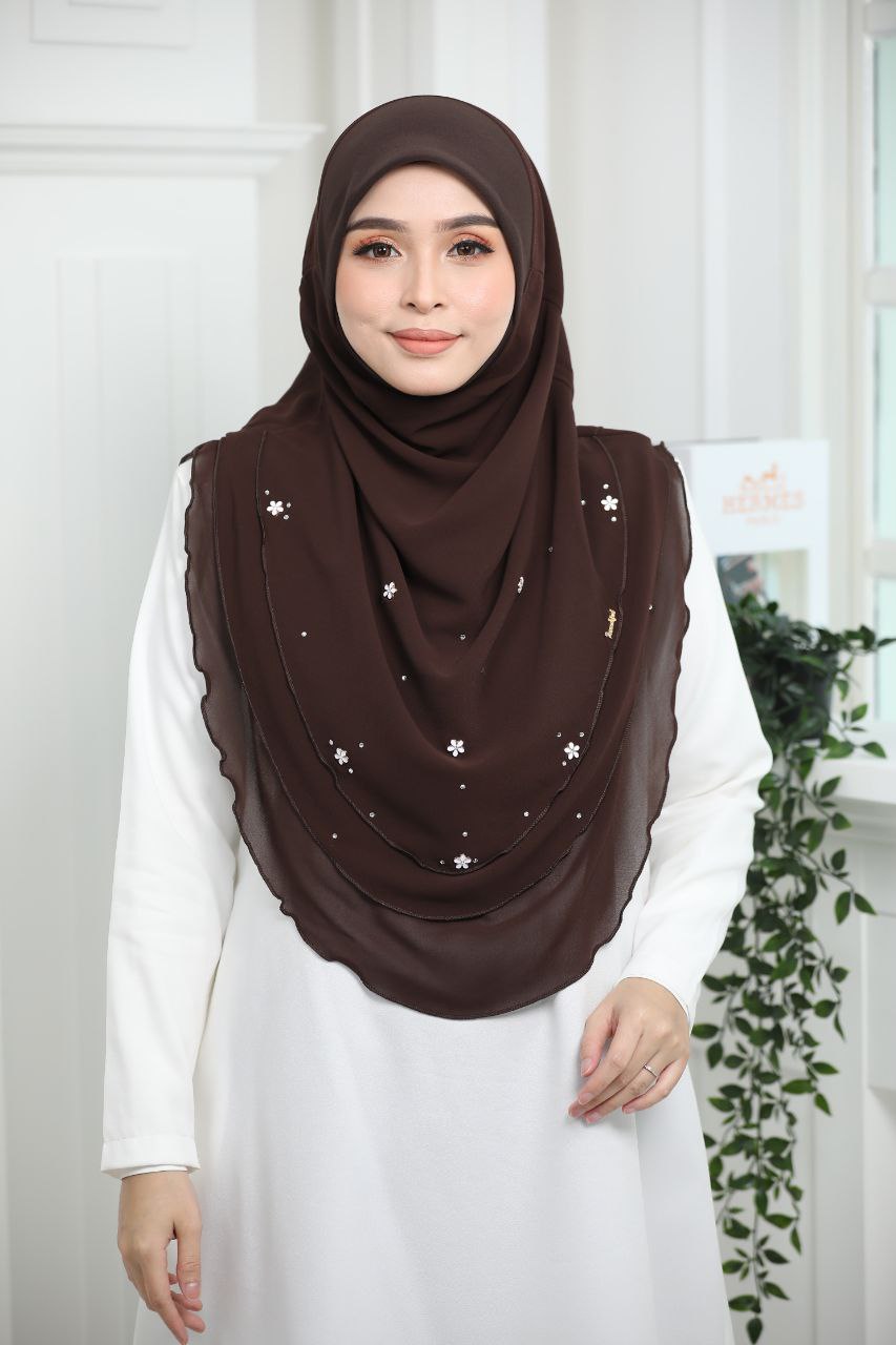 ADULTS Instant Hijab with 3 Layered Design Easy to wear and looks elegant Solid Color MUSLIMAH