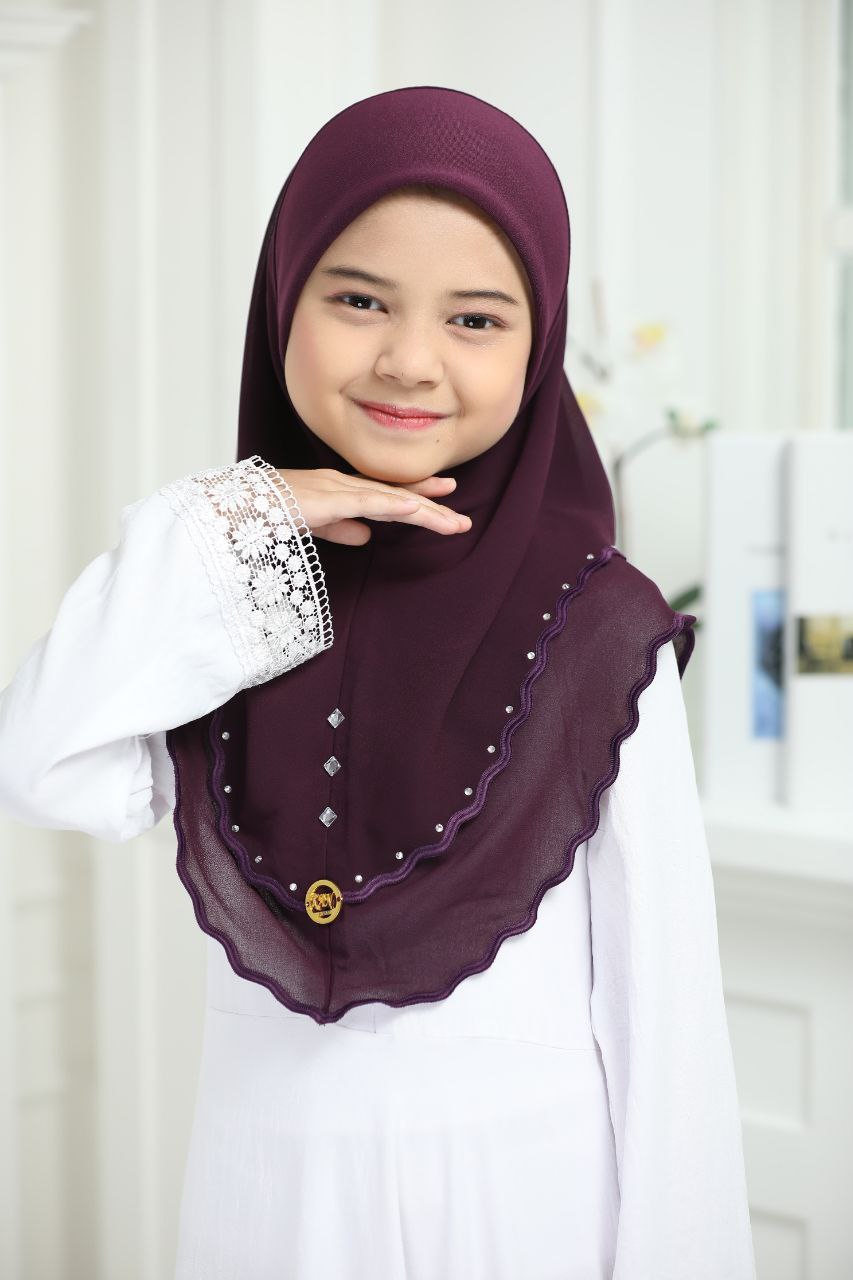 Soft Chiffon Muslim One Piece Pull On Instant Hijab Scarves - Available in Various Colors with Lace Detail for Ramadhan and Eid