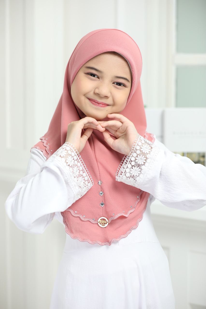 Soft Chiffon Muslim One Piece Pull On Instant Hijab Scarves - Available in Various Colors with Lace Detail for Ramadhan and Eid