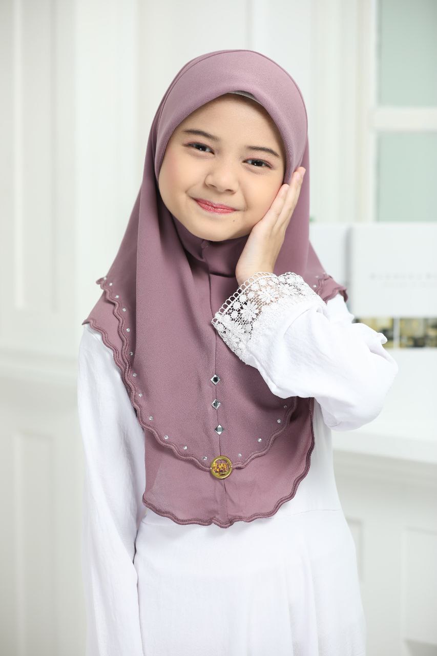 Soft Chiffon Muslim One Piece Pull On Instant Hijab Scarves - Available in Various Colors with Lace Detail for Ramadhan and Eid
