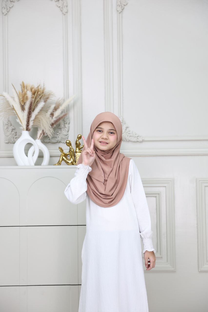 Kids Instant hijab shawl slip-on jersey . Breathable and comfortable