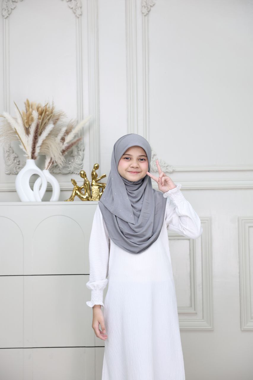 Kids Instant hijab shawl slip-on jersey . Breathable and comfortable