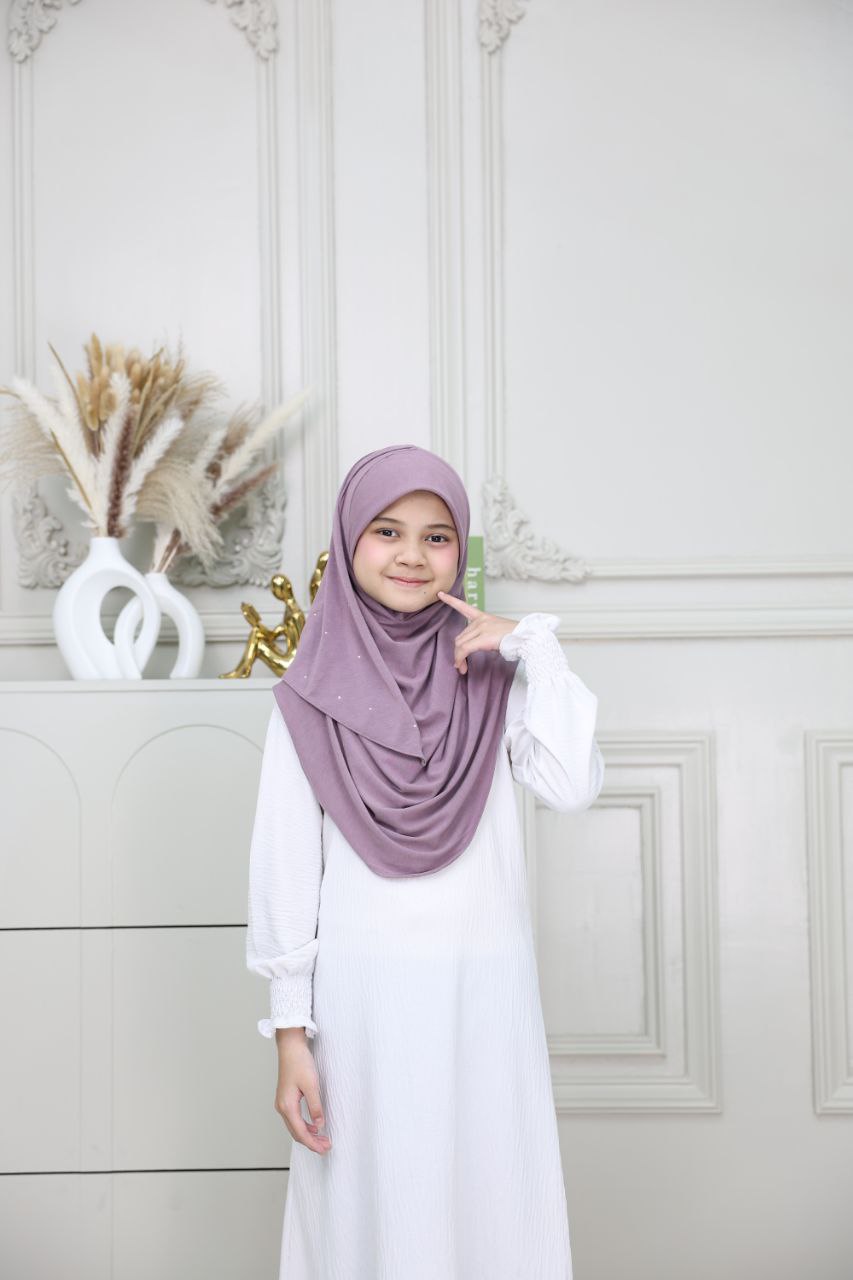 Kids Instant hijab shawl slip-on jersey . Breathable and comfortable