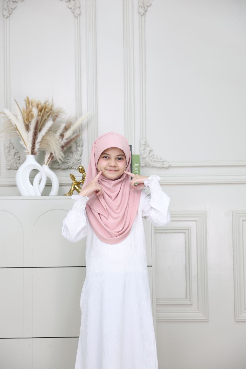 Kids Instant hijab shawl slip-on jersey . Breathable and comfortable