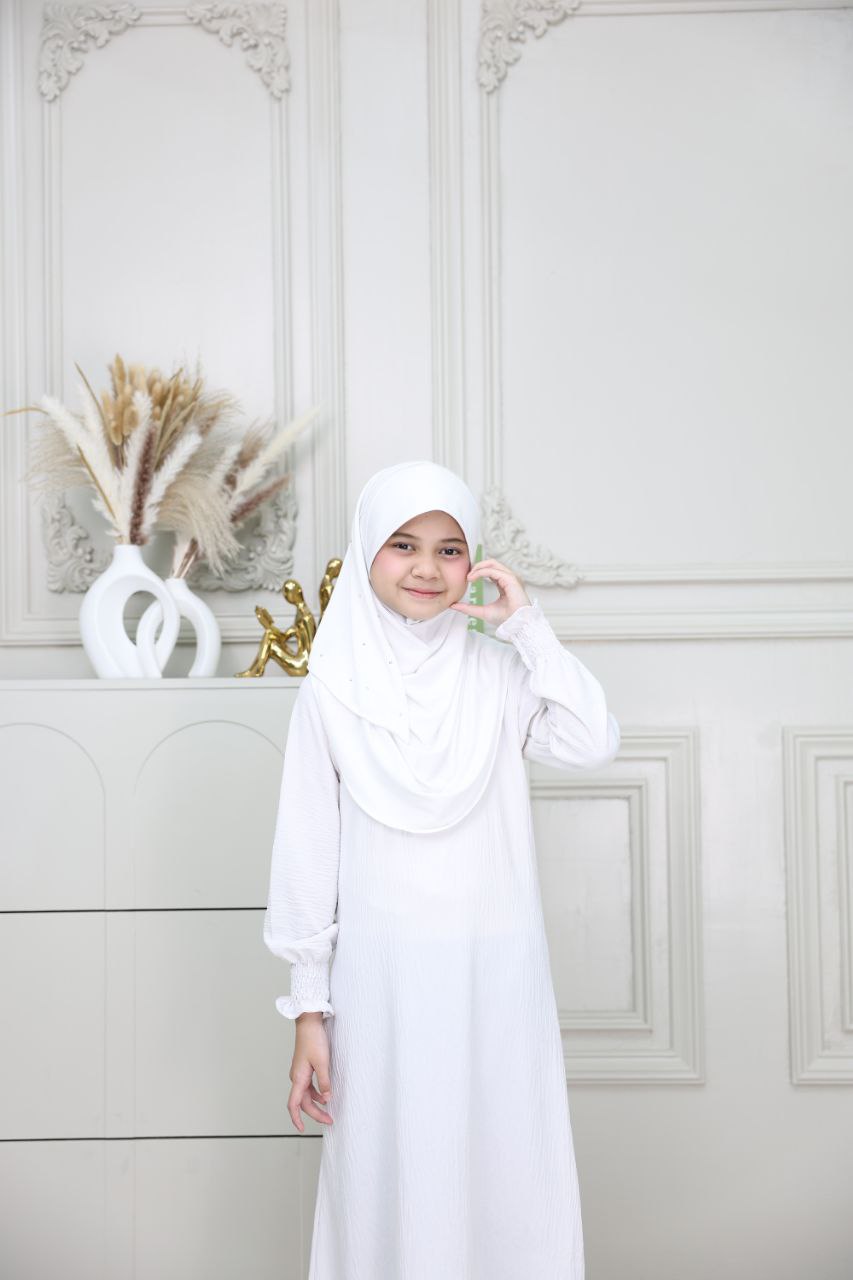 Kids Instant hijab shawl slip-on jersey . Breathable and comfortable