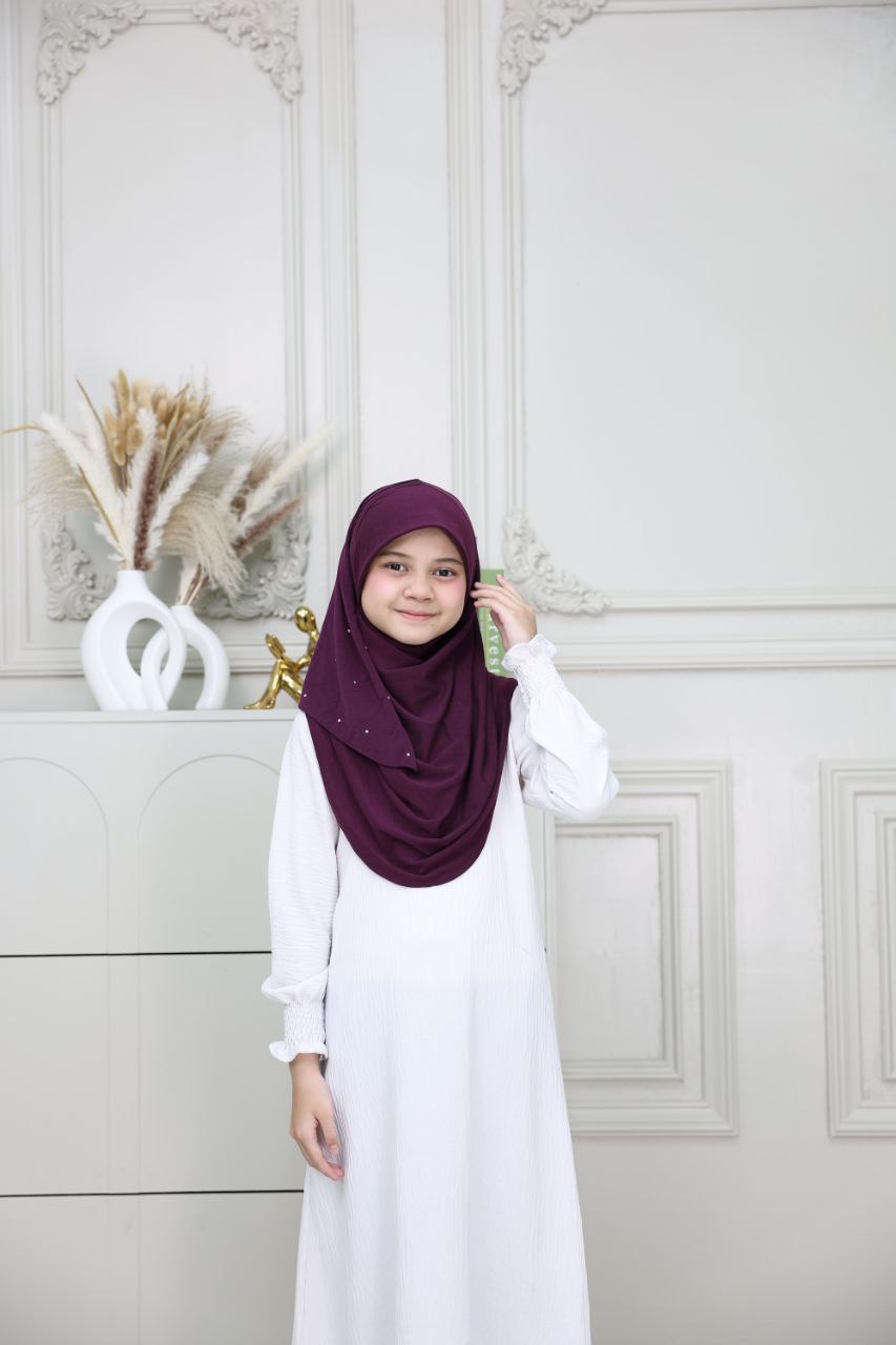 Kids Instant hijab shawl slip-on jersey . Breathable and comfortable
