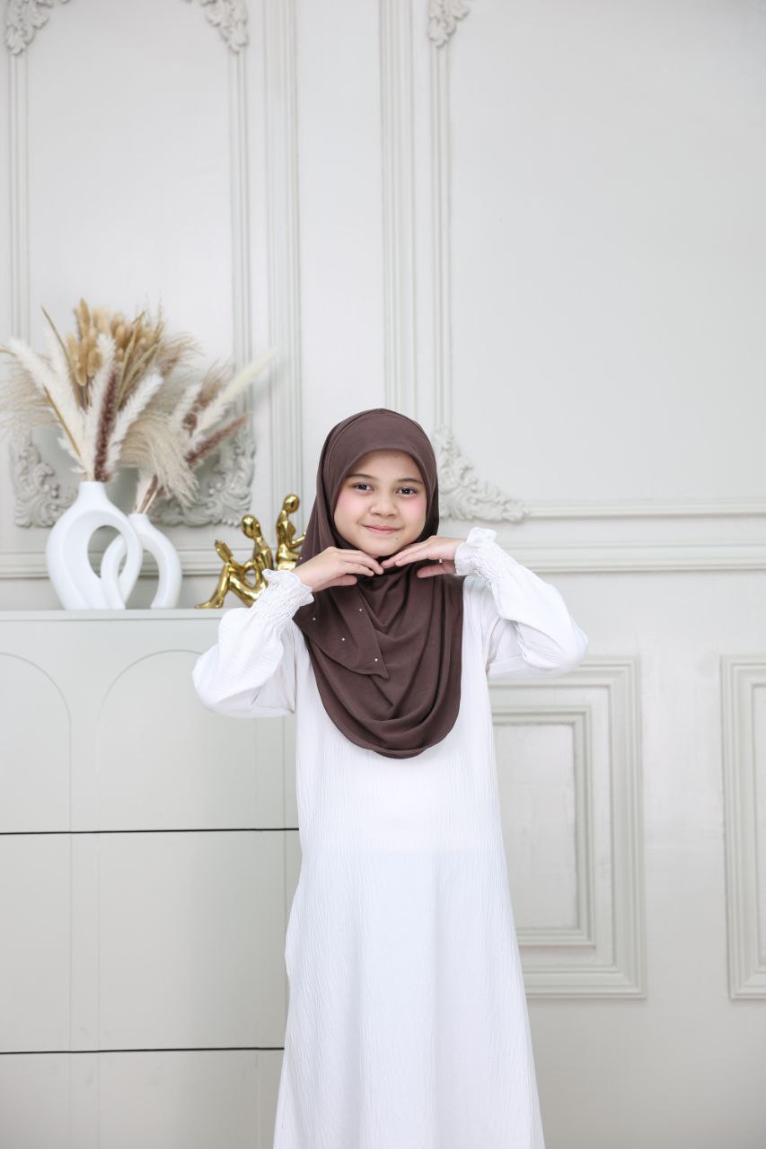 Kids Instant hijab shawl slip-on jersey . Breathable and comfortable